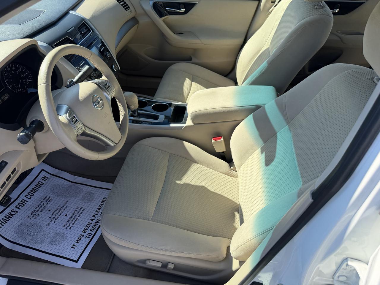 Nissan Altima 2.5 SV 2014
