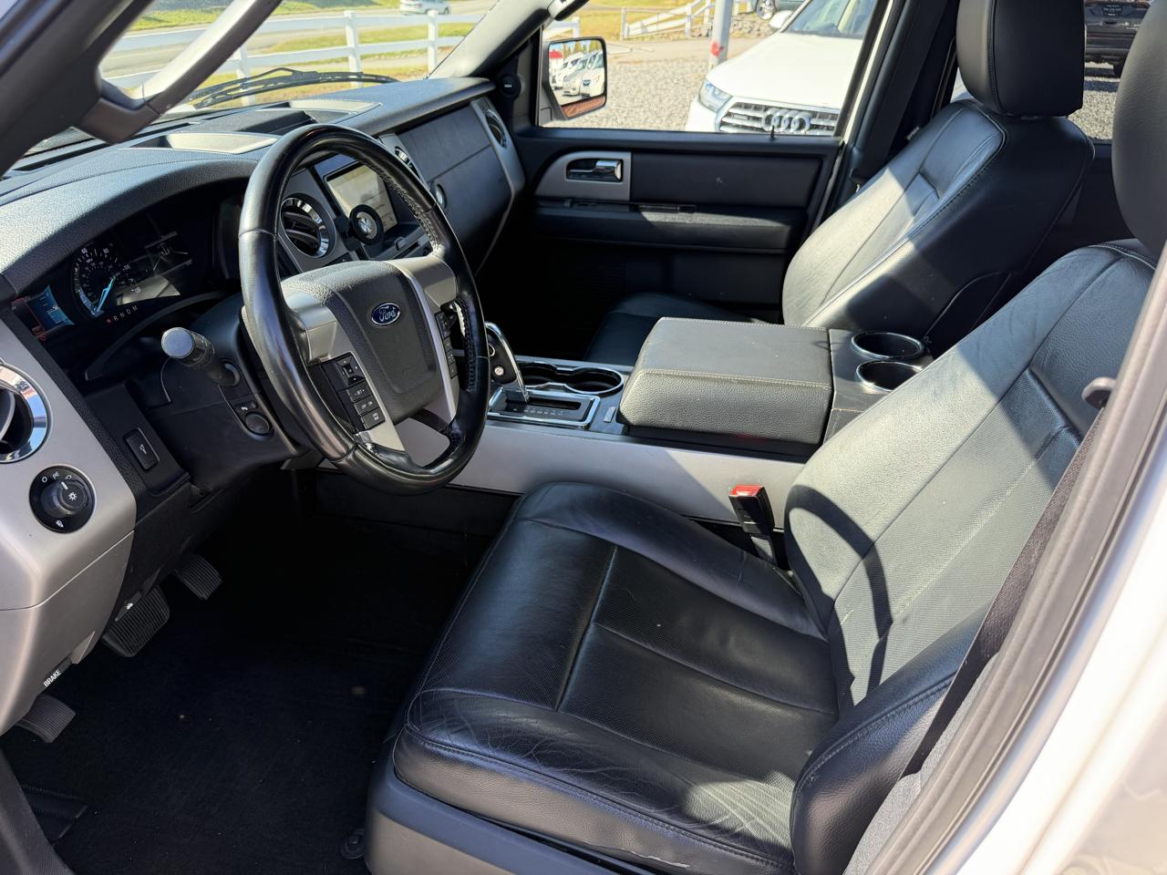 Ford Expedition EL Limited 4WD 2016