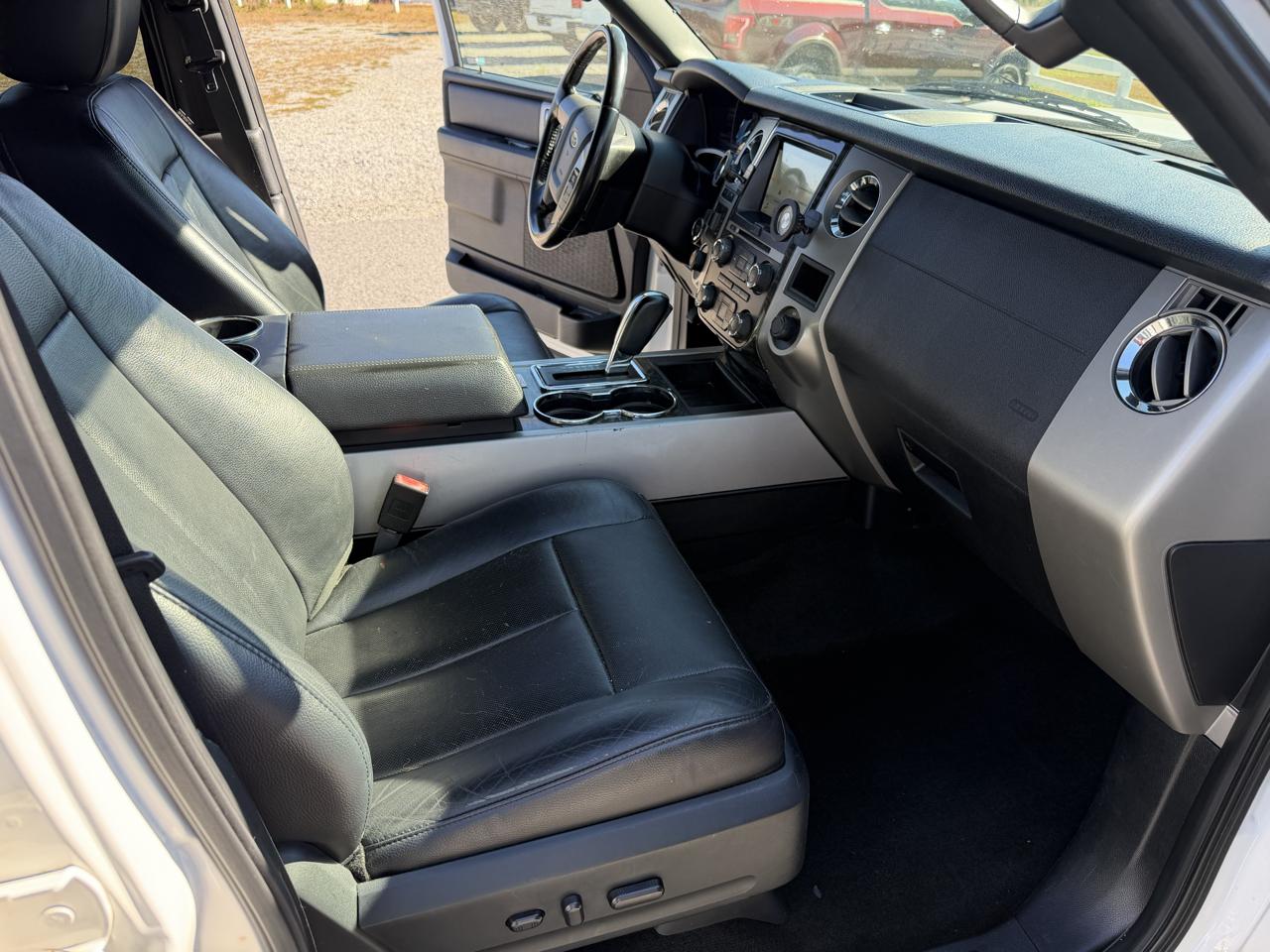 Ford Expedition EL Limited 4WD 2016