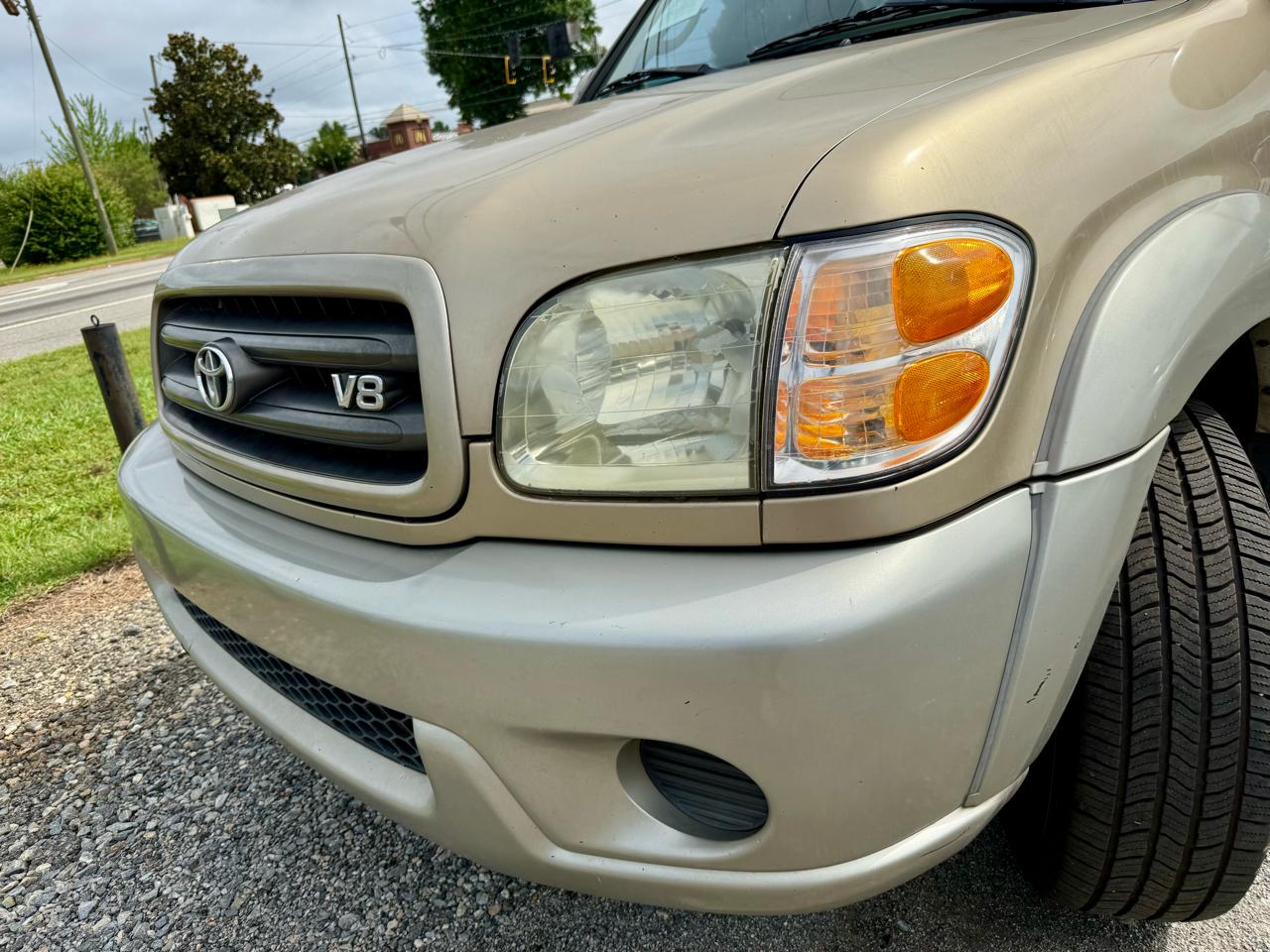 Toyota Sequoia SR5 4WD 2002