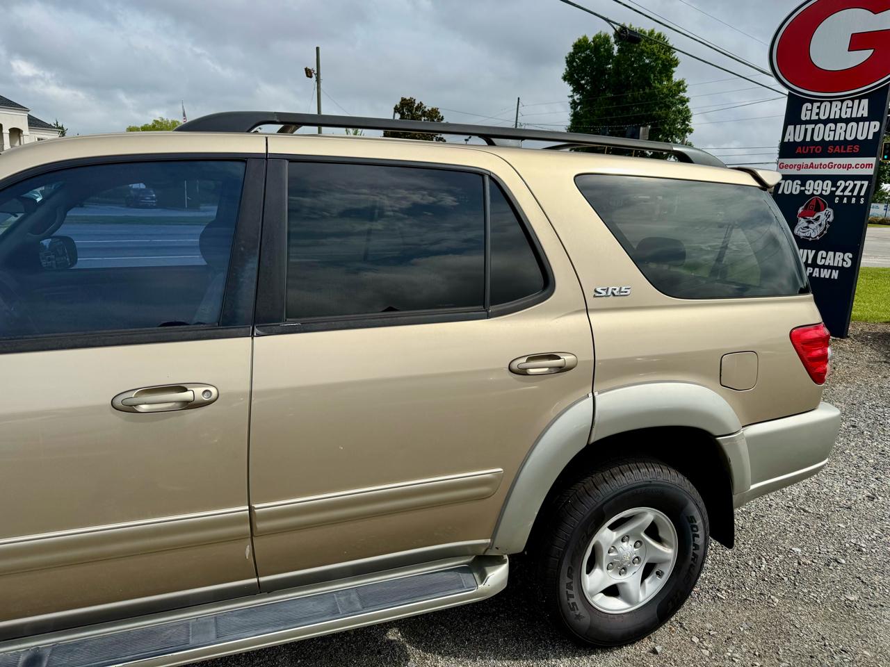 Toyota Sequoia SR5 4WD 2002