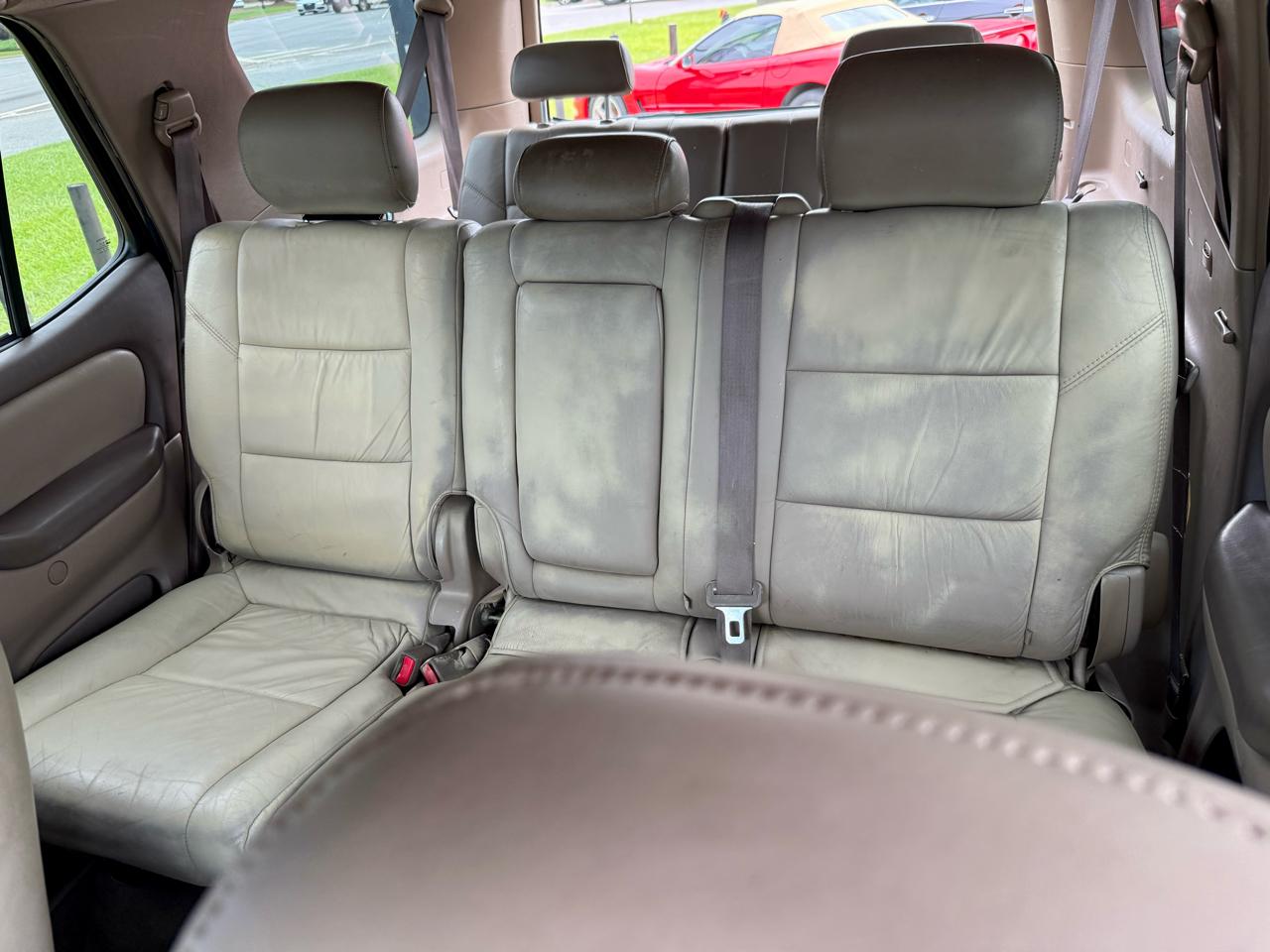 Toyota Sequoia SR5 4WD 2002