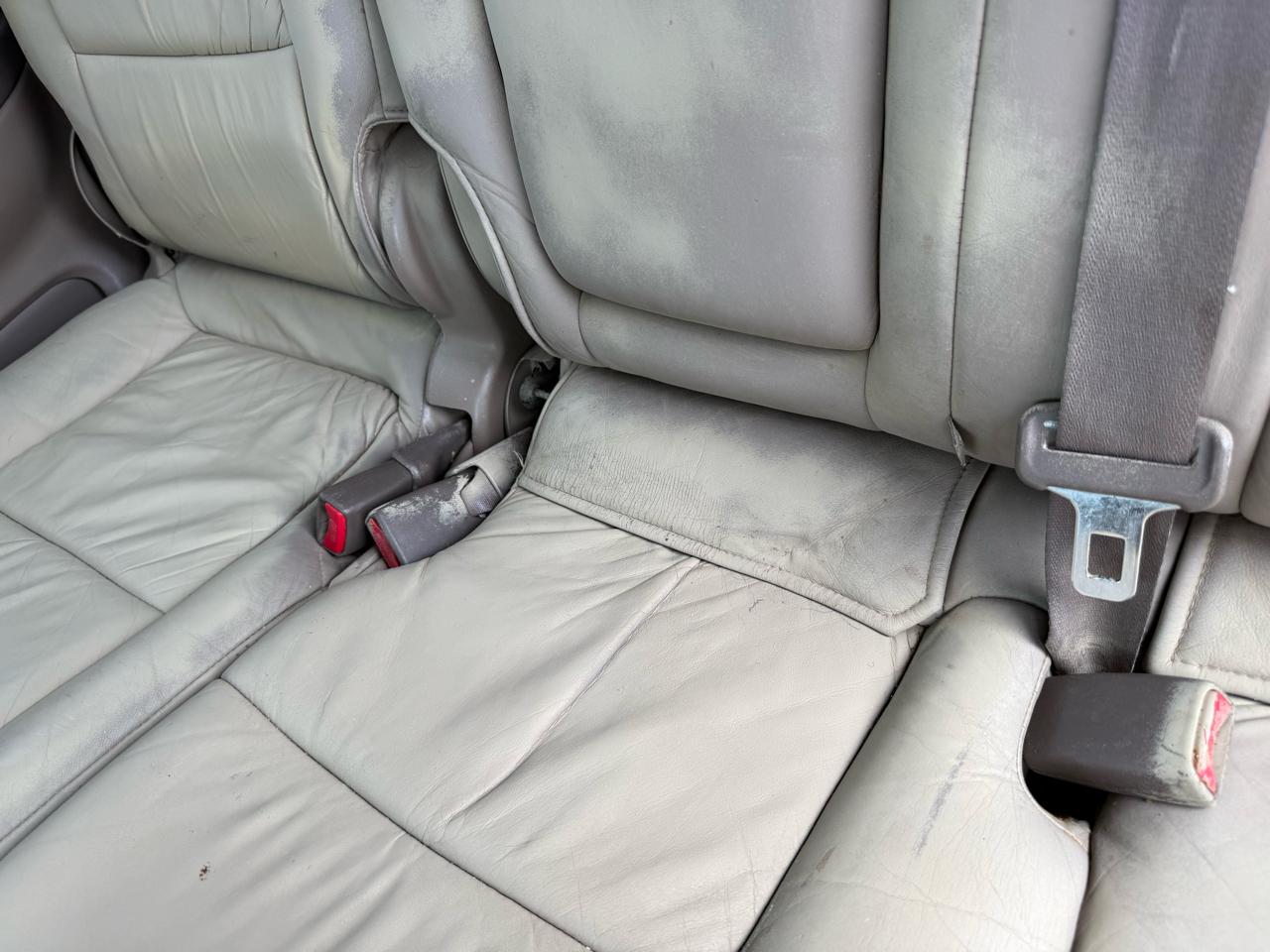 Toyota Sequoia SR5 4WD 2002