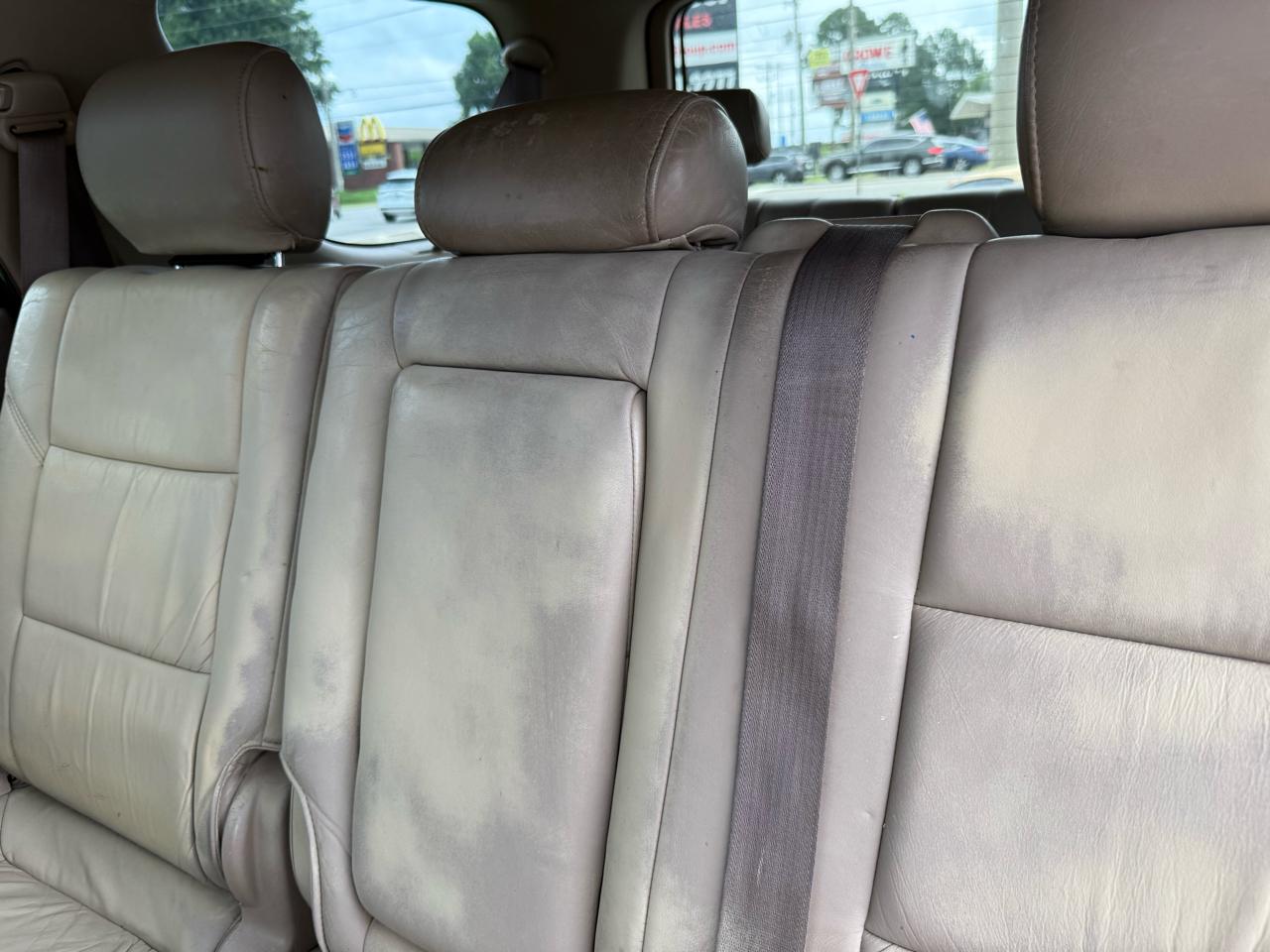 Toyota Sequoia SR5 4WD 2002