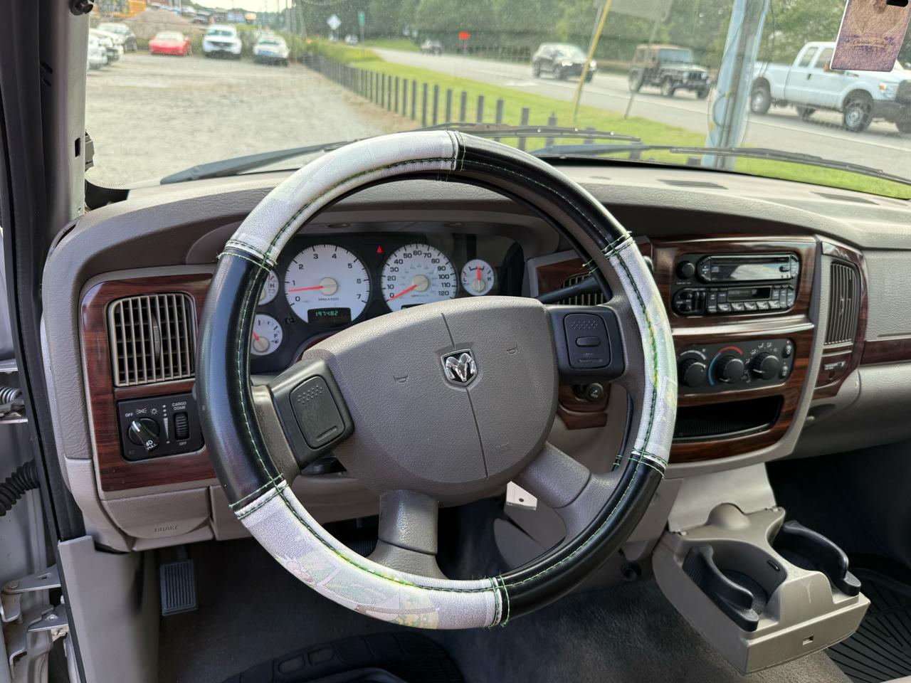 Dodge Ram 1500 ST Long Bed 2WD 2005