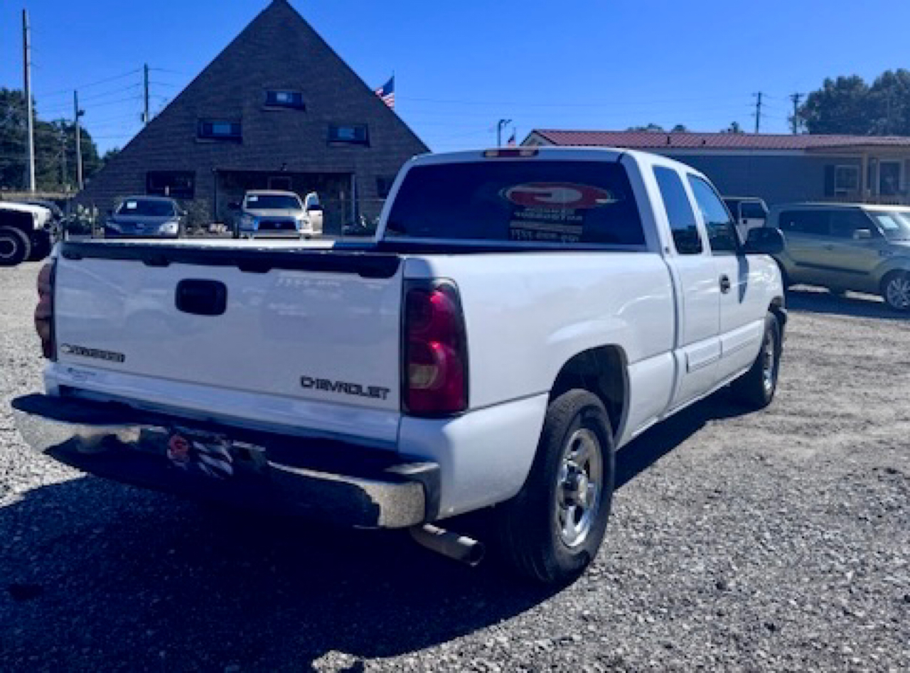 Chevrolet Silverado 1500 Work Truck Ext. Cab Short Bed 2WD 2004 Chevrolet Silverado 1500 Work Truck Ext. Cab Short Bed 2WD 2004