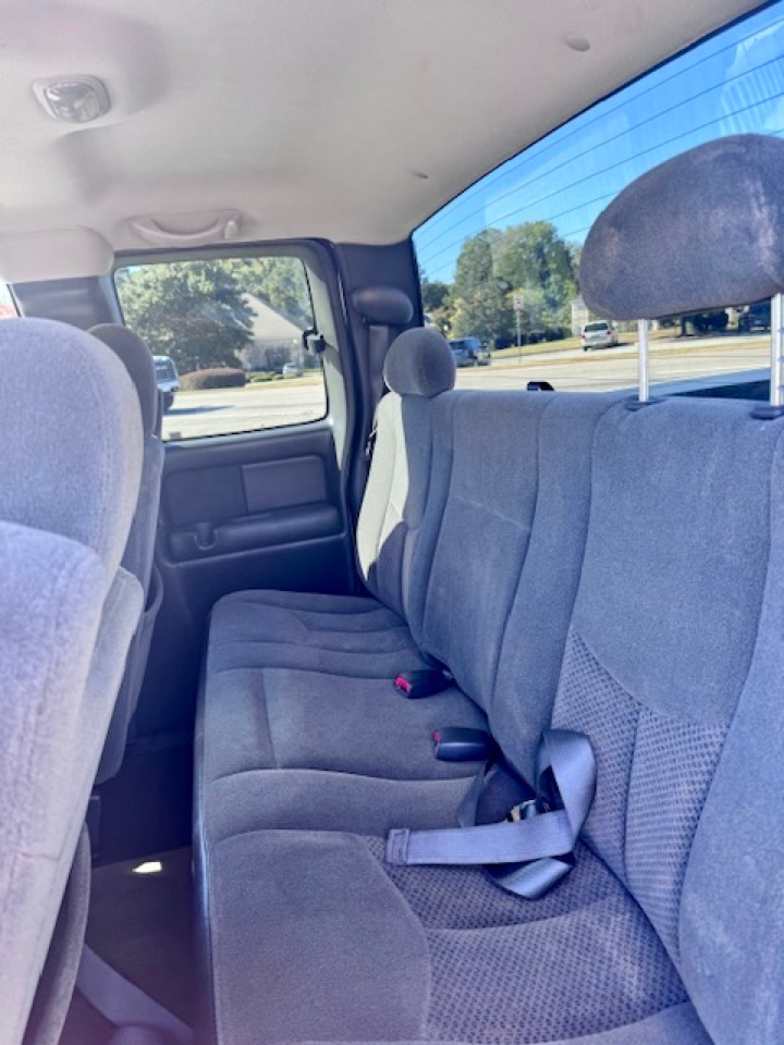 Chevrolet Silverado 1500 Work Truck Ext. Cab Short Bed 2WD 2004 Chevrolet Silverado 1500 Work Truck Ext. Cab Short Bed 2WD 2004