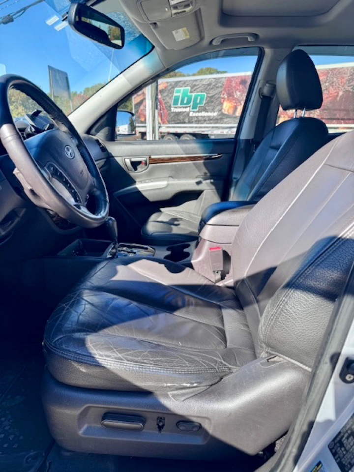 Hyundai Santa Fe Limited 2.4 FWD 2010 Hyundai Santa Fe Limited 2.4 FWD 2010