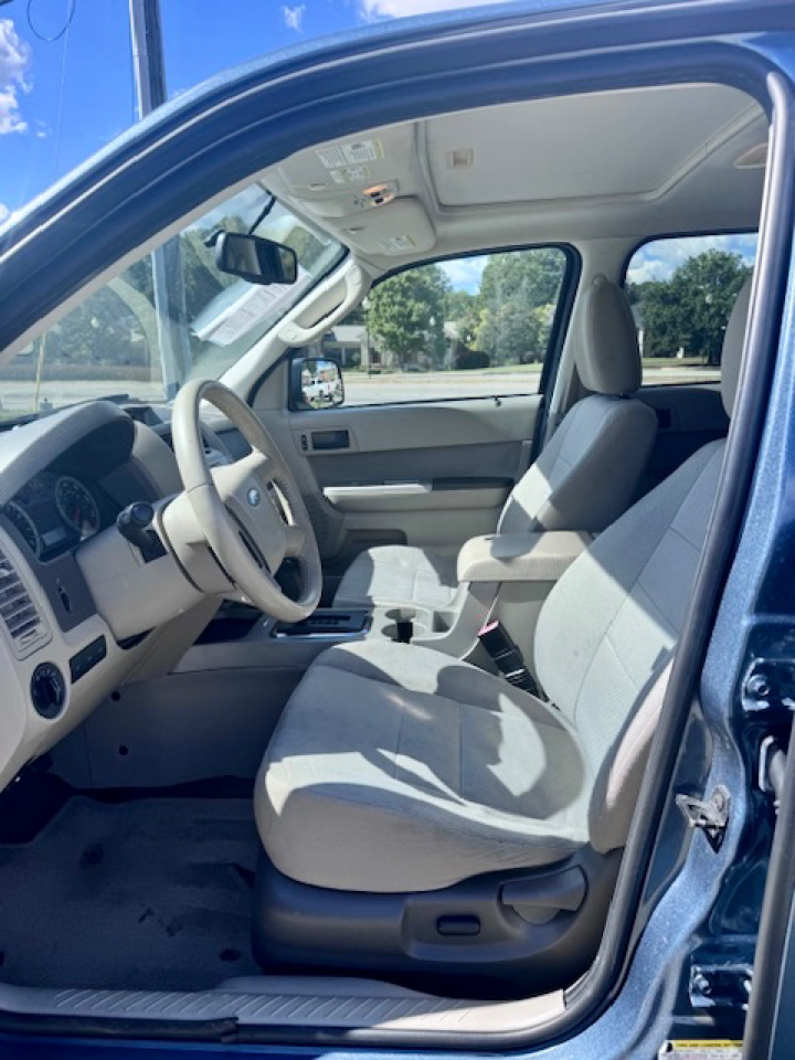 Ford Escape XLT FWD 2011 Ford Escape XLT FWD 2011