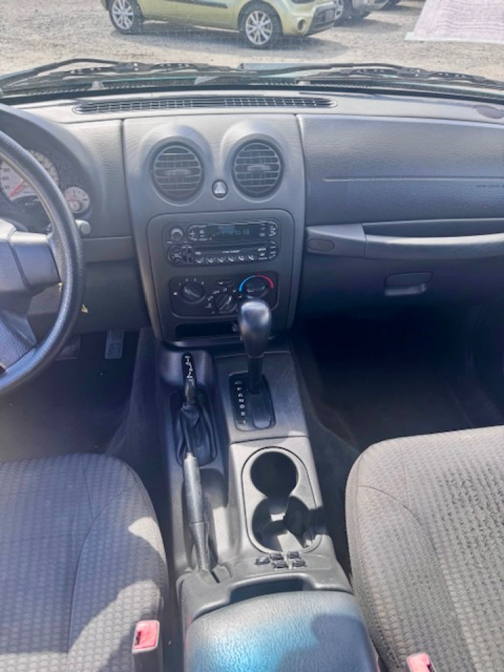Jeep Liberty Sport 4WD 2004 Jeep Liberty Sport 4WD 2004