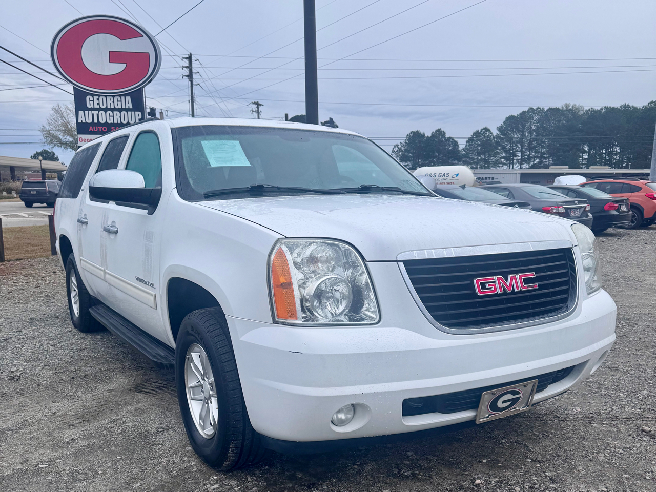 GMC Yukon XL SLT 1/2 Ton 2WD 2014