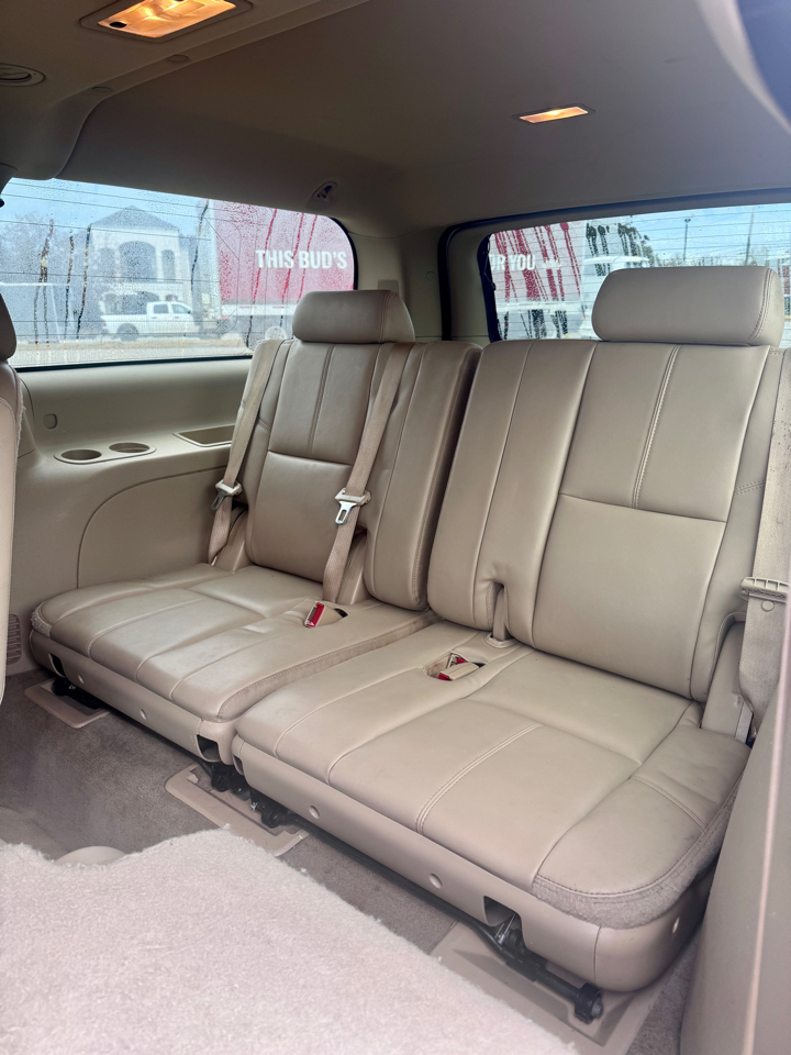 GMC Yukon XL SLT 1/2 Ton 2WD 2014