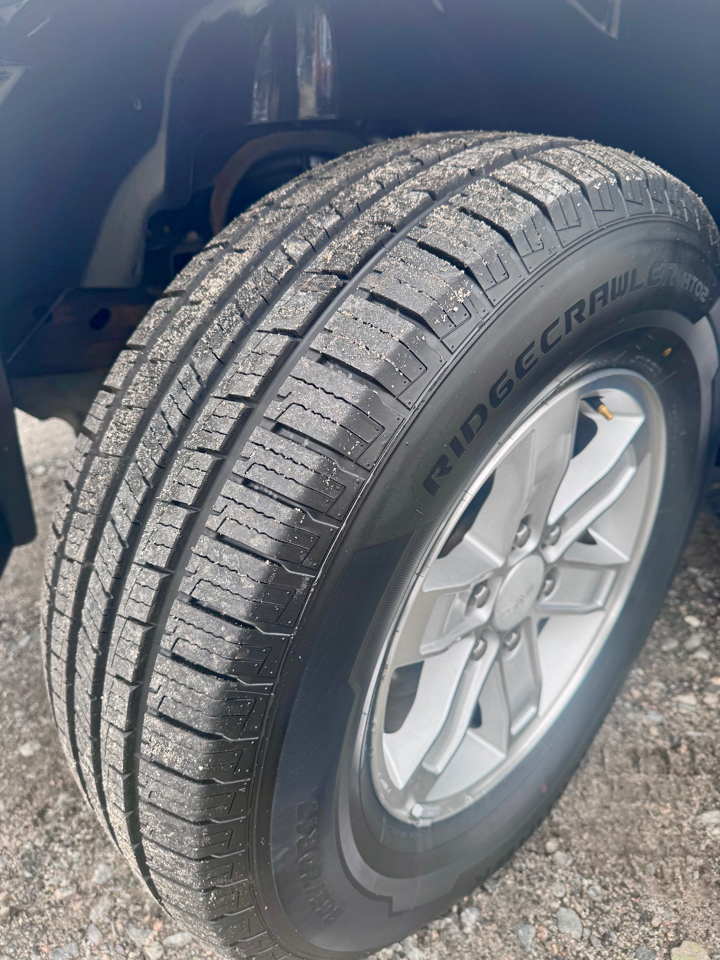 GMC Yukon XL SLT 1/2 Ton 2WD 2014