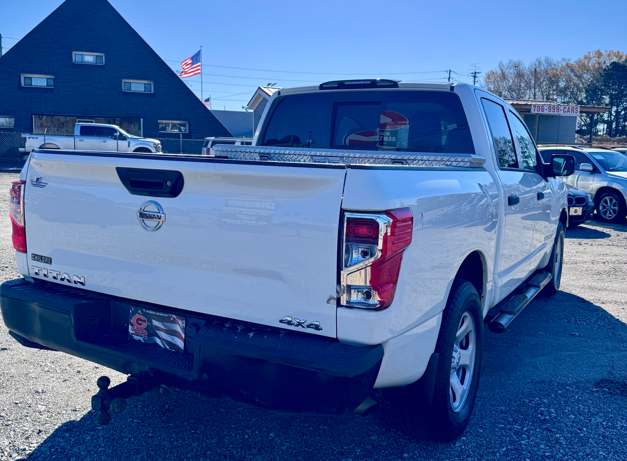 Nissan Titan S Crew Cab 4WD 2018