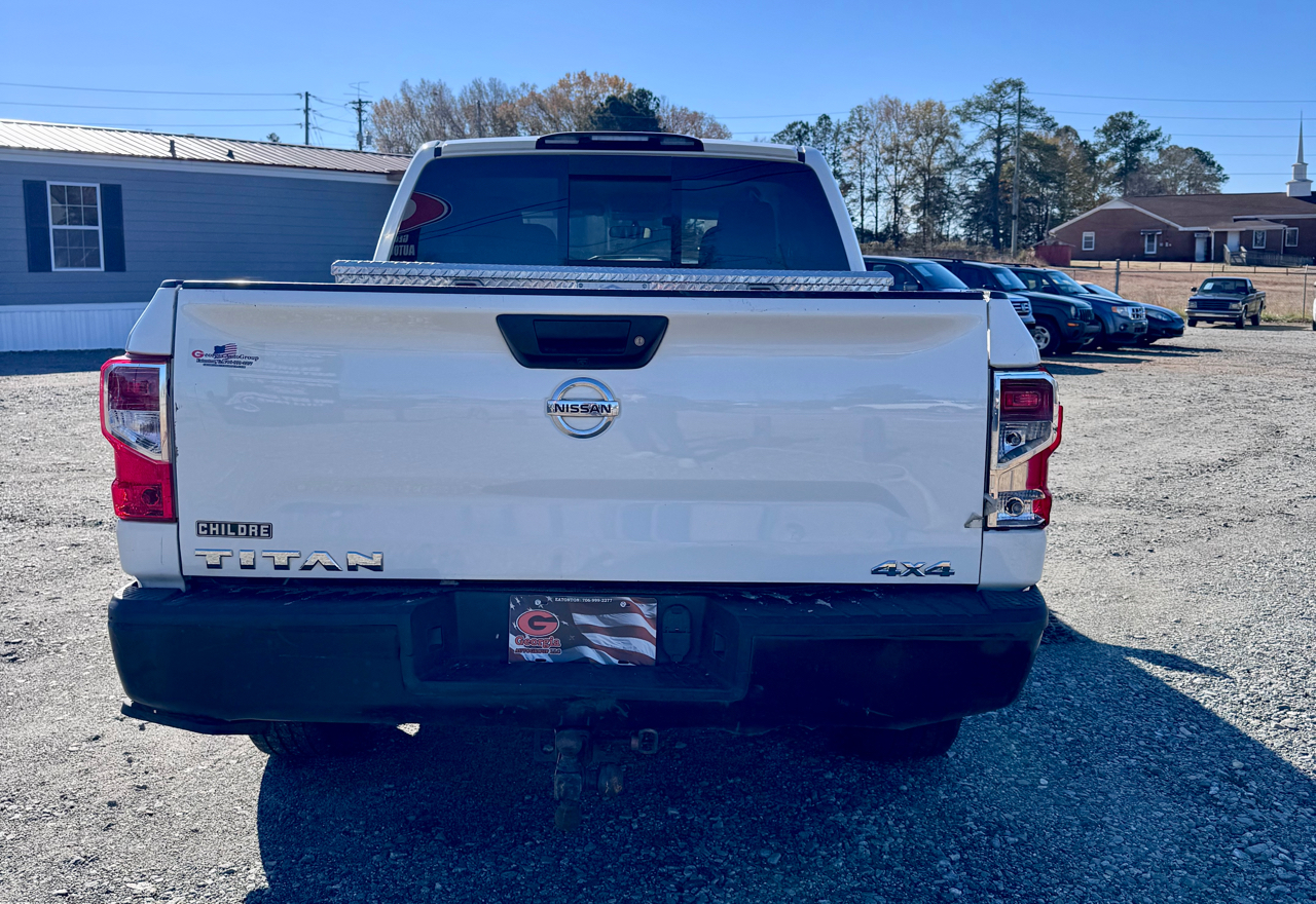 Nissan Titan S Crew Cab 4WD 2018