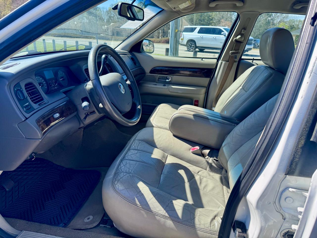 Mercury Grand Marquis LS 2011