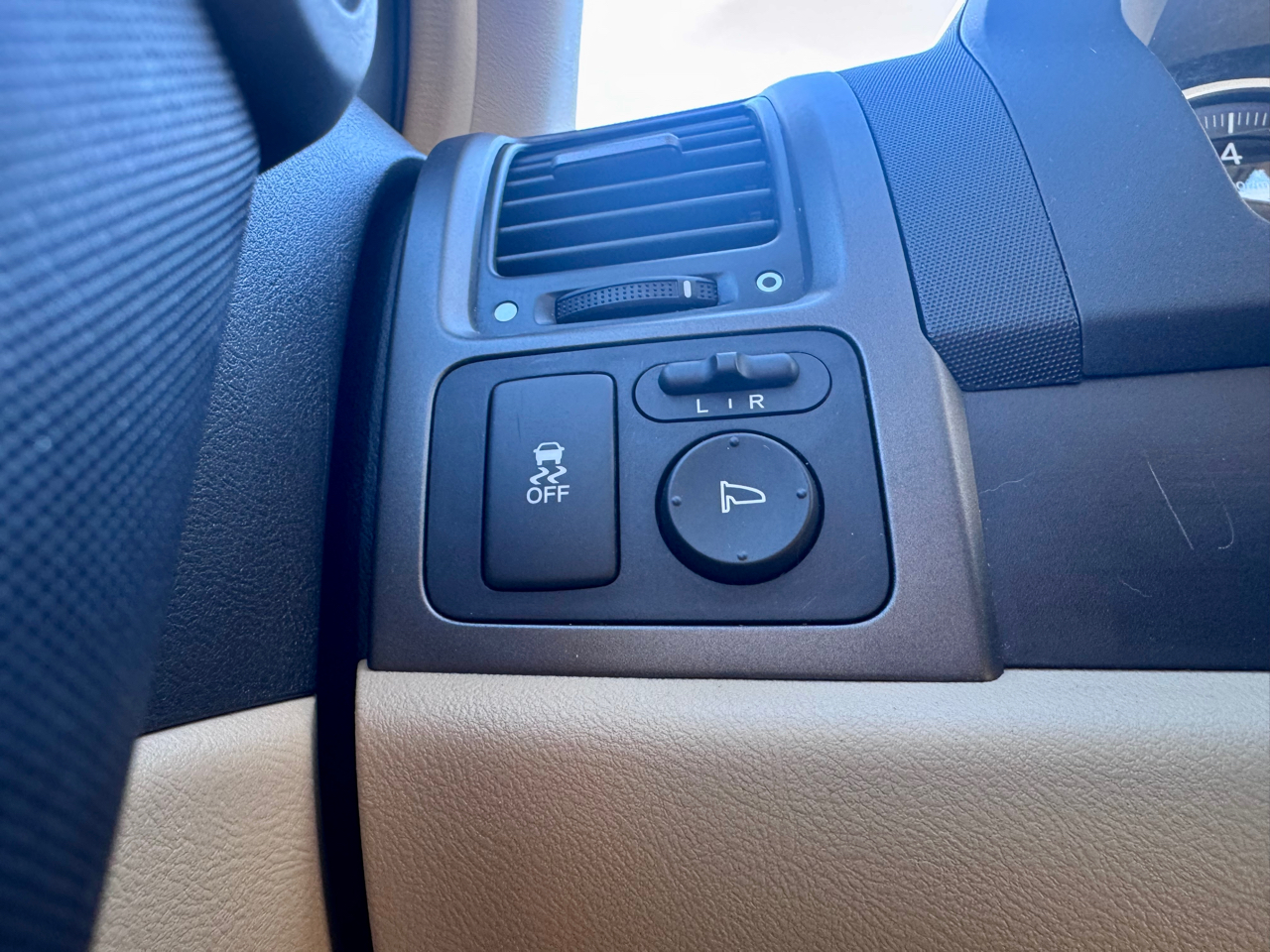 Honda CR-V LX 2WD 5-Speed AT 2010