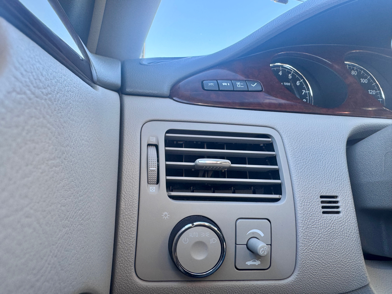 Buick Lucerne CXL 2008