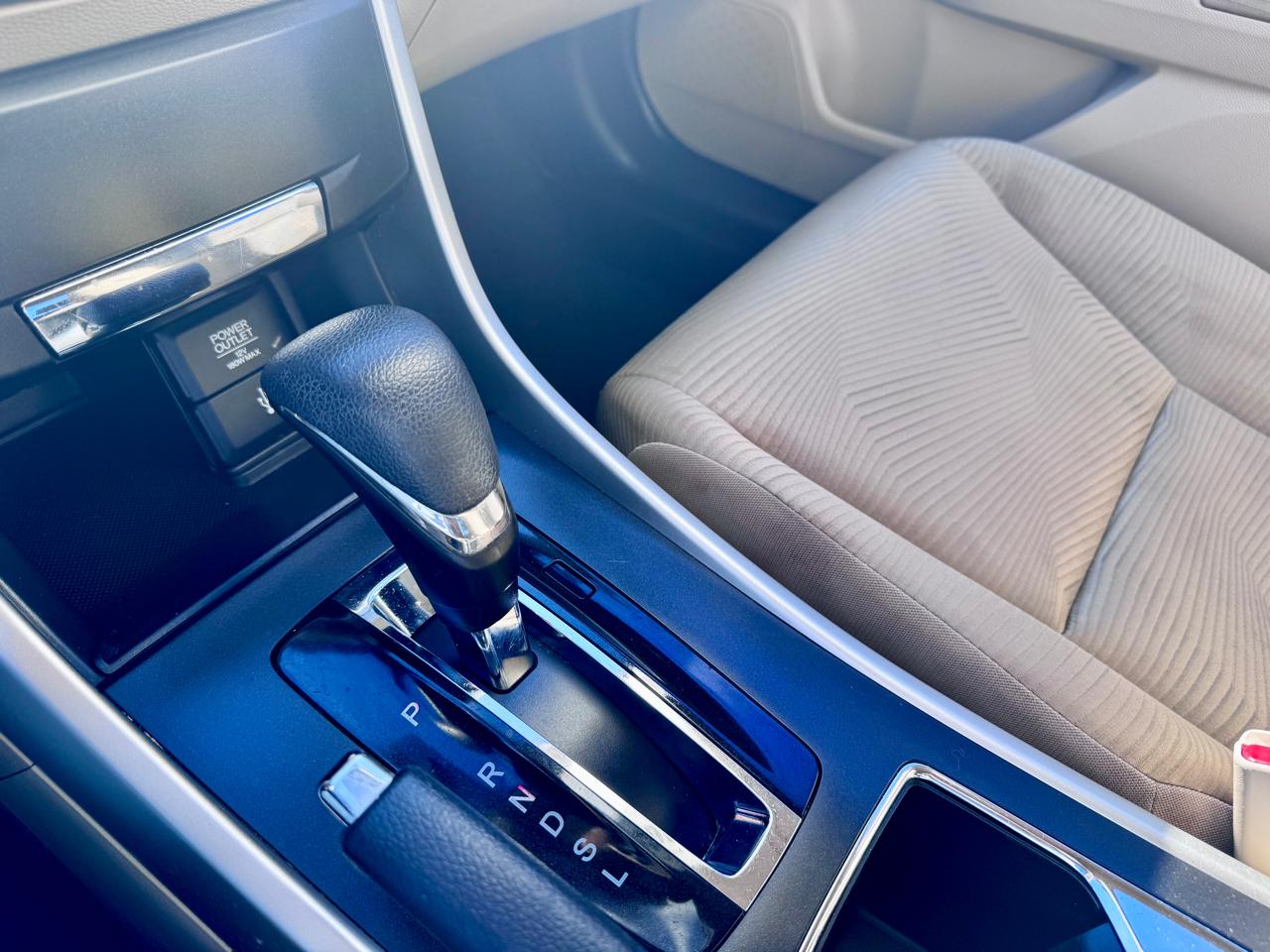 Honda Accord LX Sedan CVT 2014