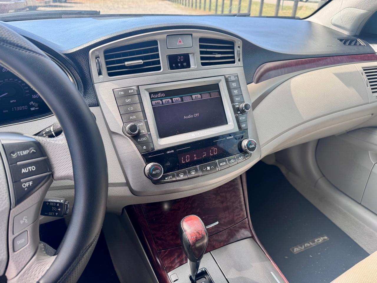 Toyota Avalon Base 2011