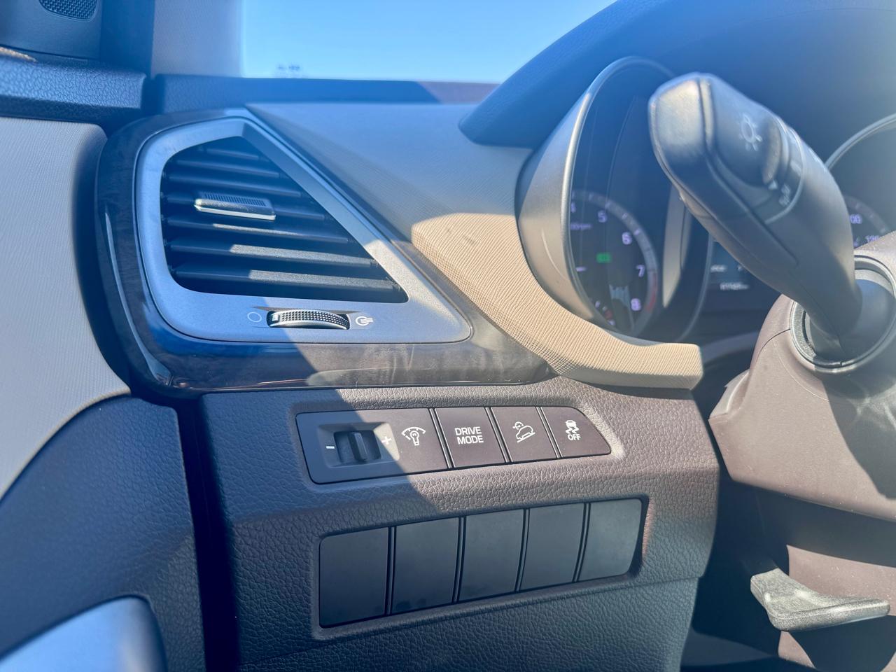 Hyundai Santa Fe SE FWD 2018