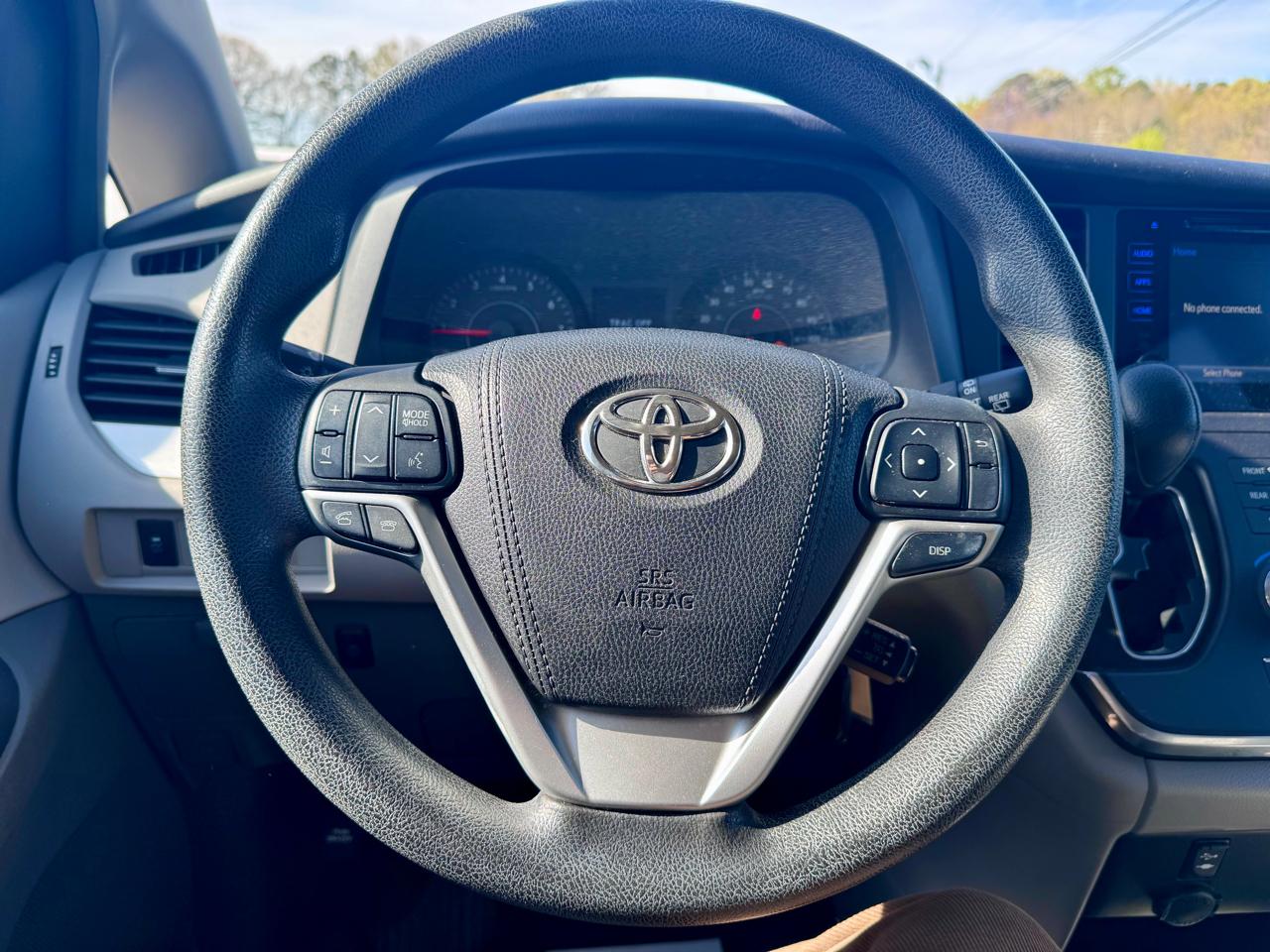 Toyota Sienna LE FWD 8-Passenger V6 2015