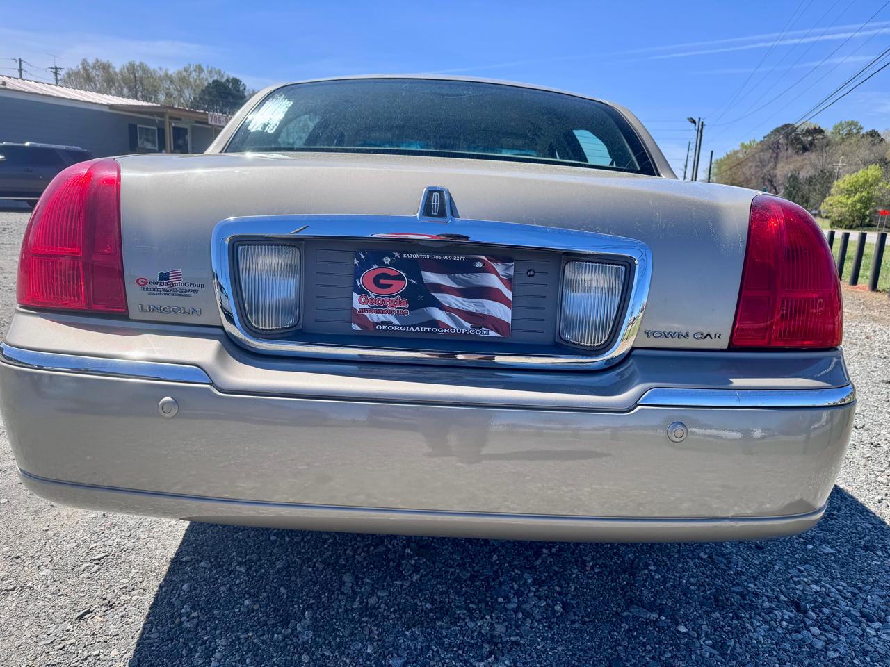 Lincoln Town Car Signature 2005