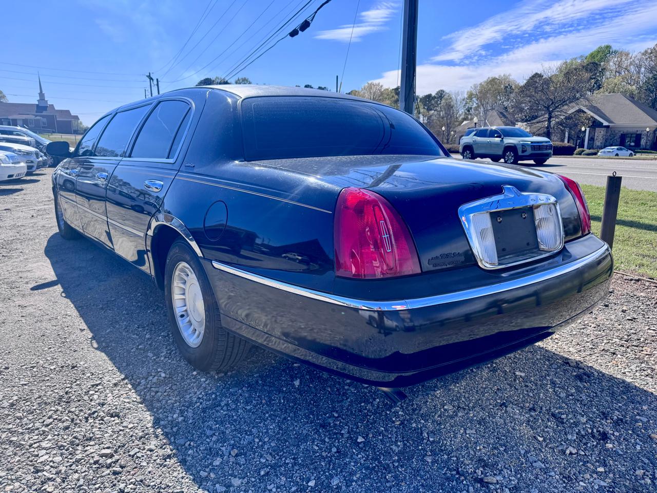 Lincoln Town Car Limousine 2000