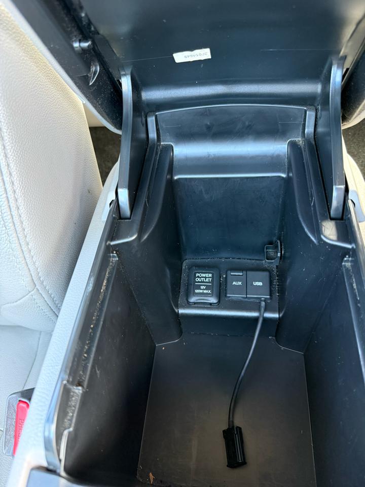 Honda Accord EX Sedan AT 2012