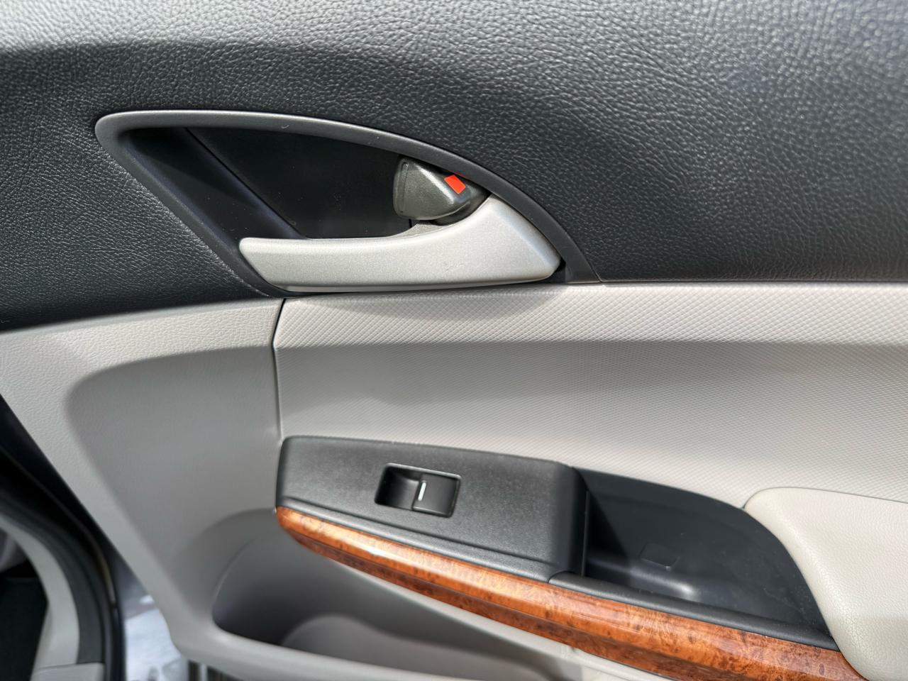 Honda Accord EX Sedan AT 2012