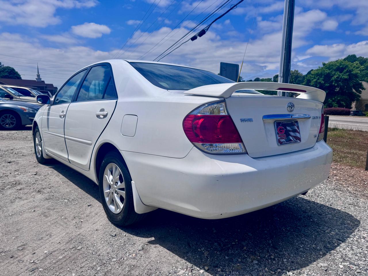 Toyota Camry LE V6 2005