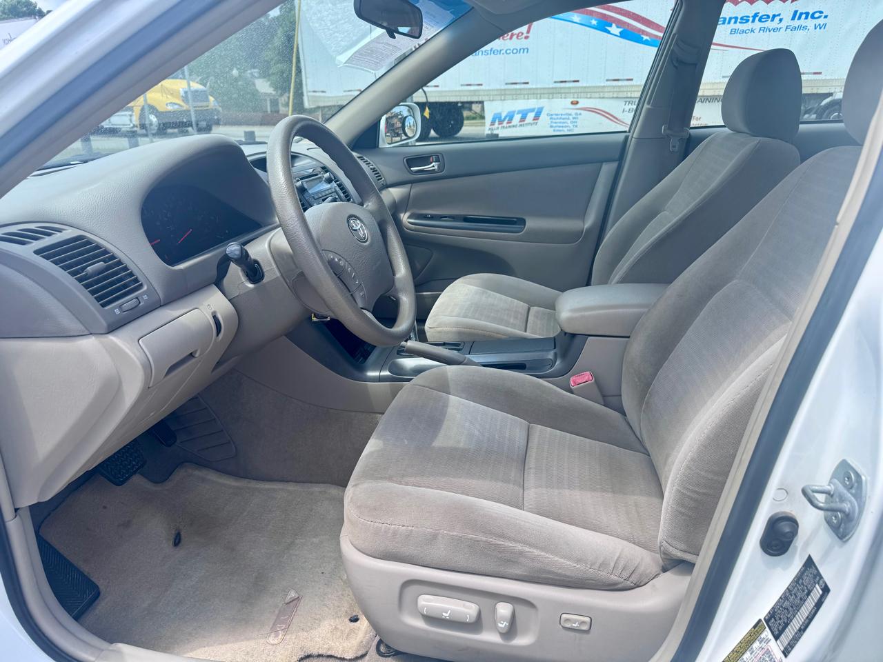 Toyota Camry LE V6 2005