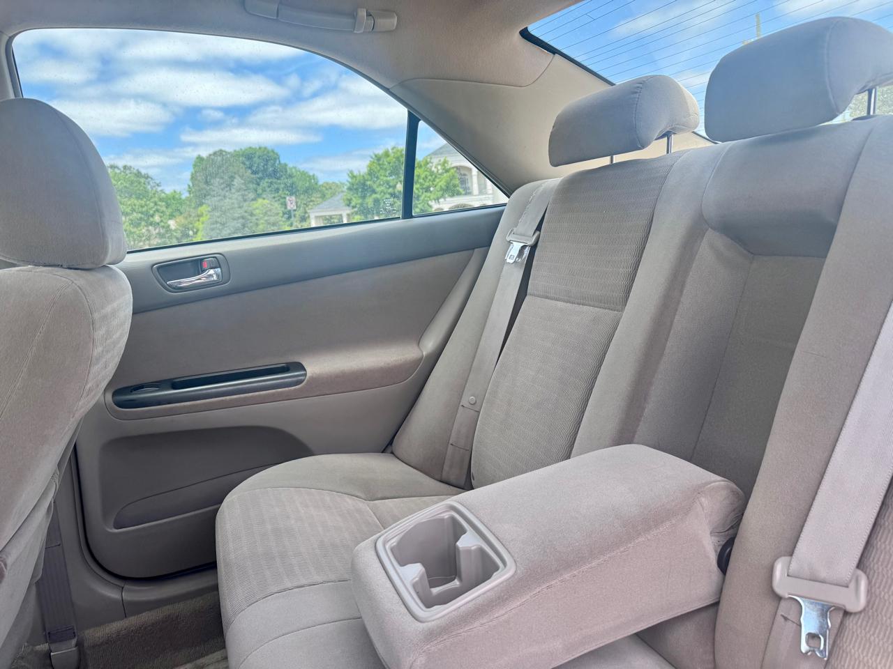 Toyota Camry LE V6 2005