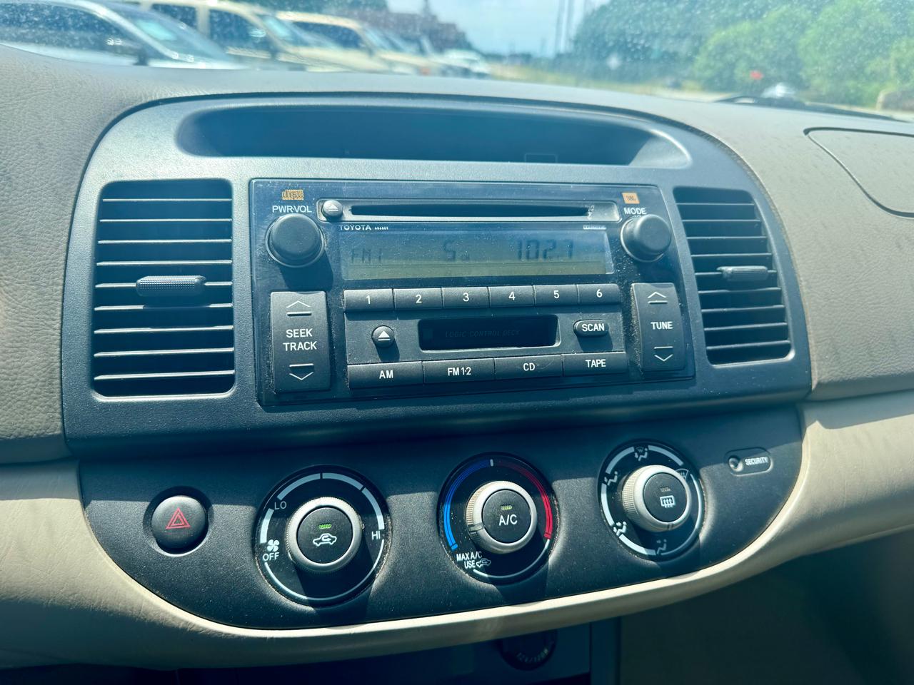 Toyota Camry LE V6 2005