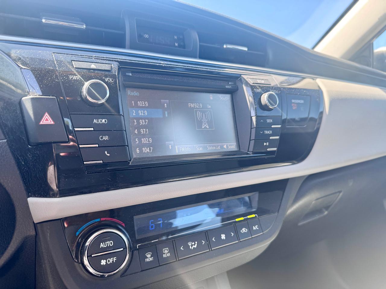 Toyota Corolla LE CVT 2016