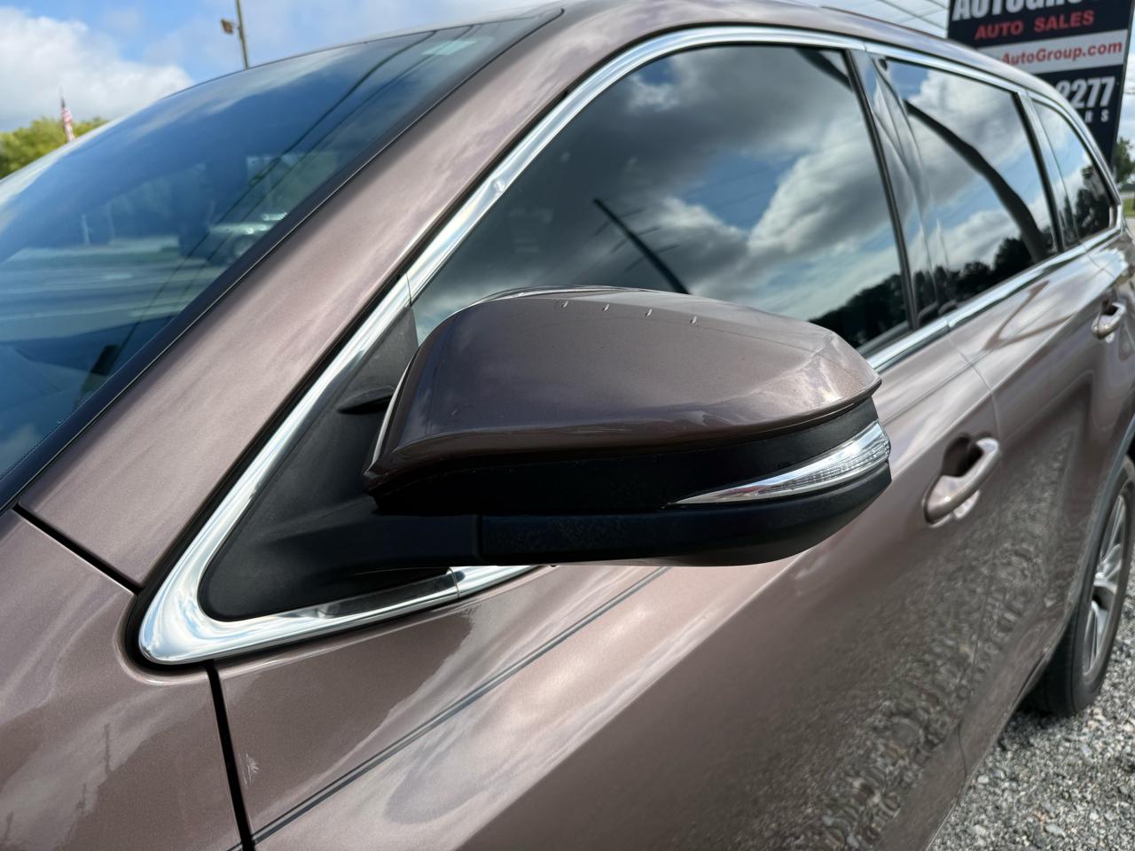 Toyota Highlander LE FWD I4 2017