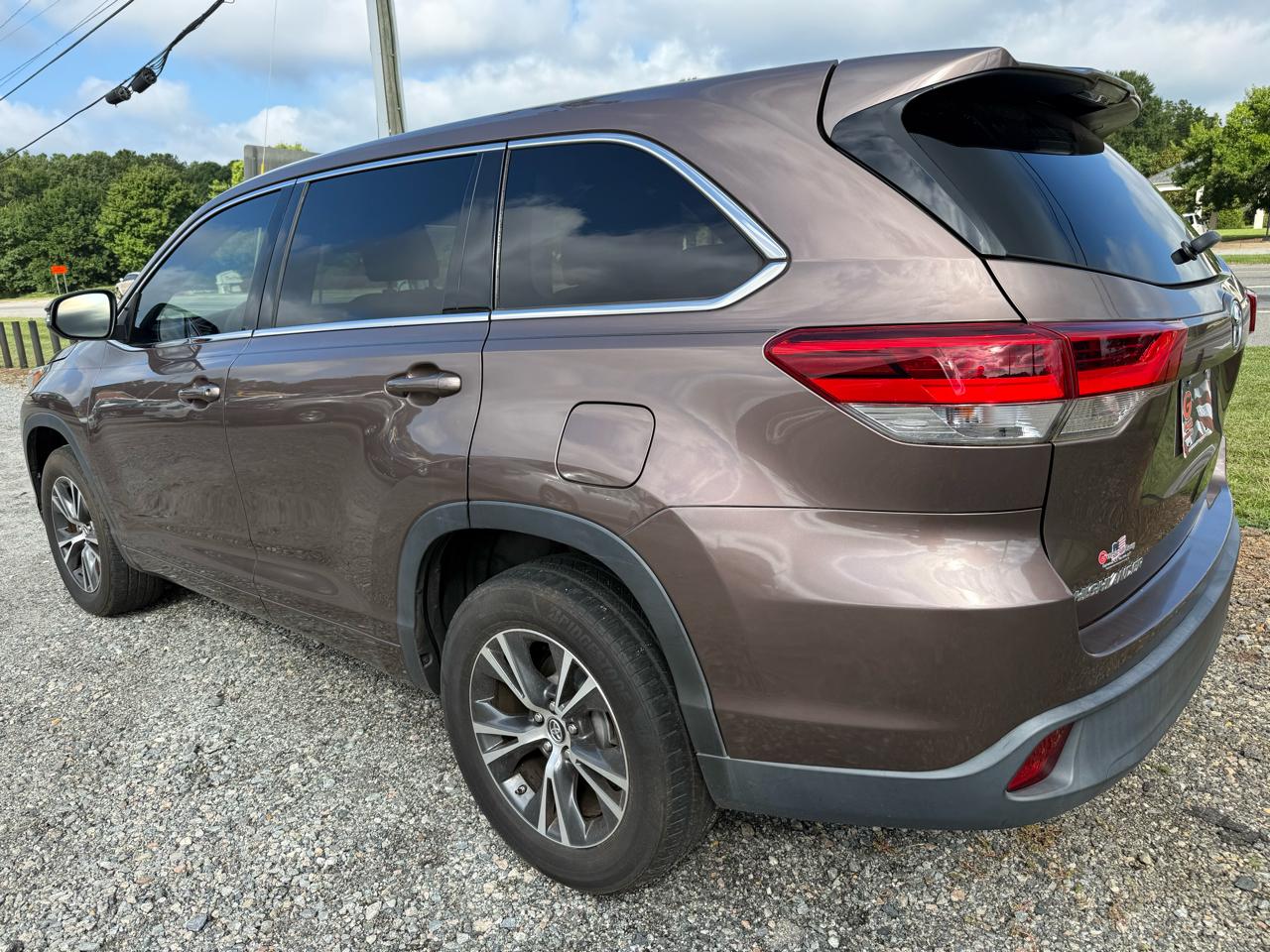 Toyota Highlander LE FWD I4 2017