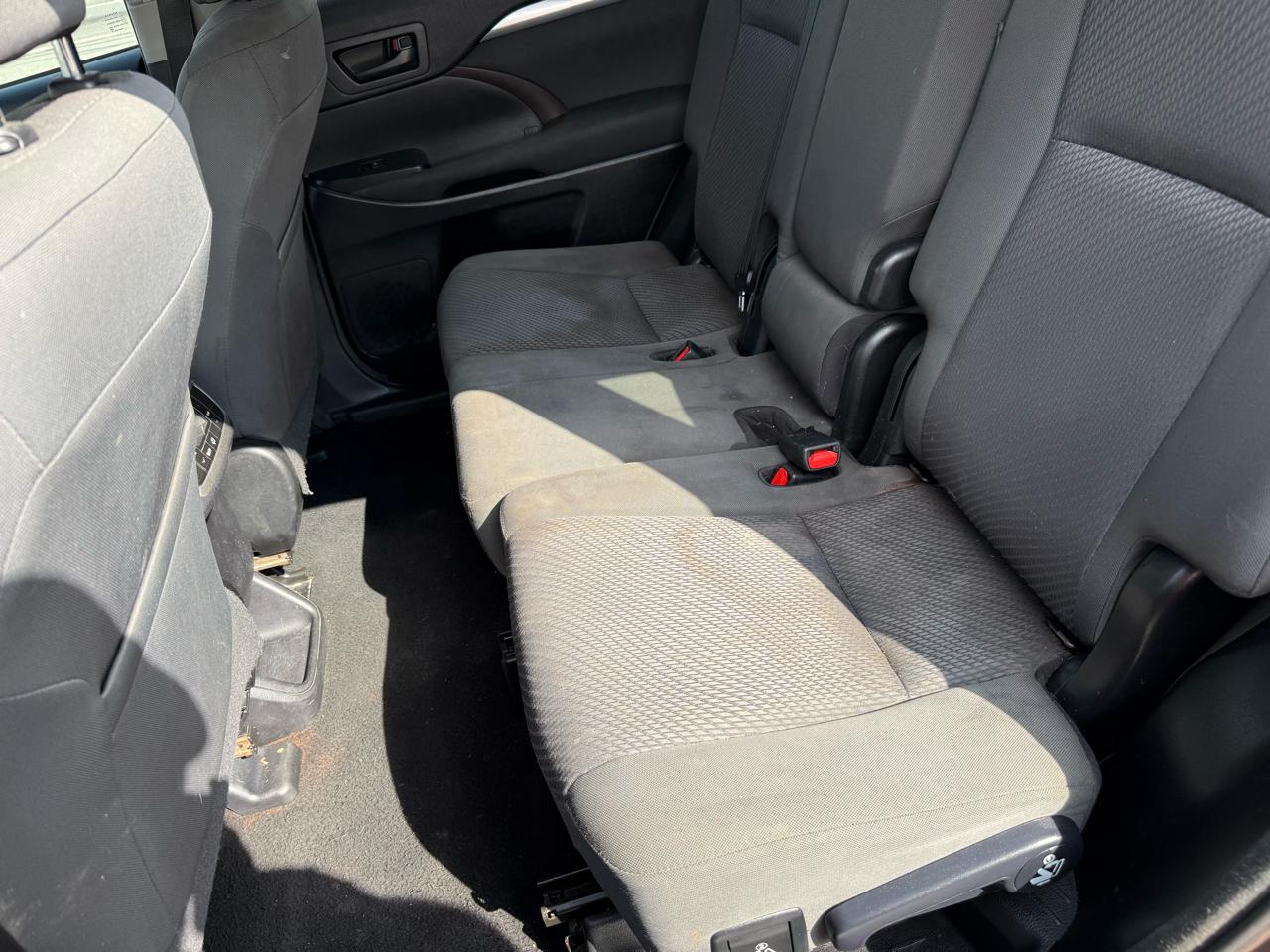 Toyota Highlander LE FWD I4 2017