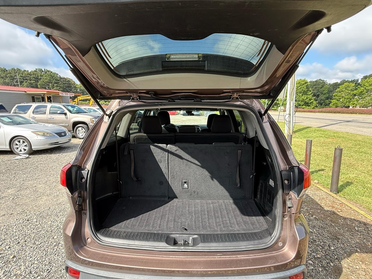 Toyota Highlander LE FWD I4 2017