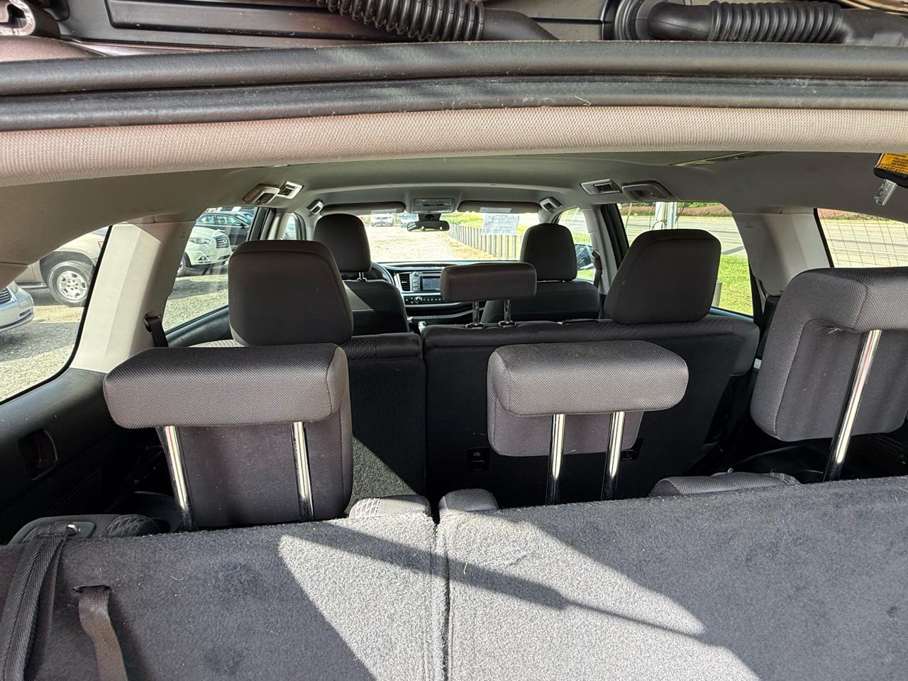 Toyota Highlander LE FWD I4 2017
