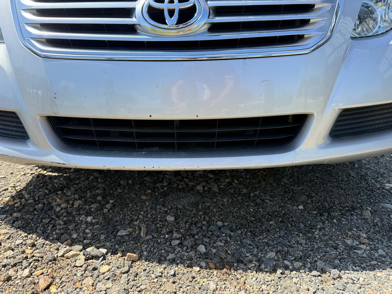 Toyota Avalon XL 2010