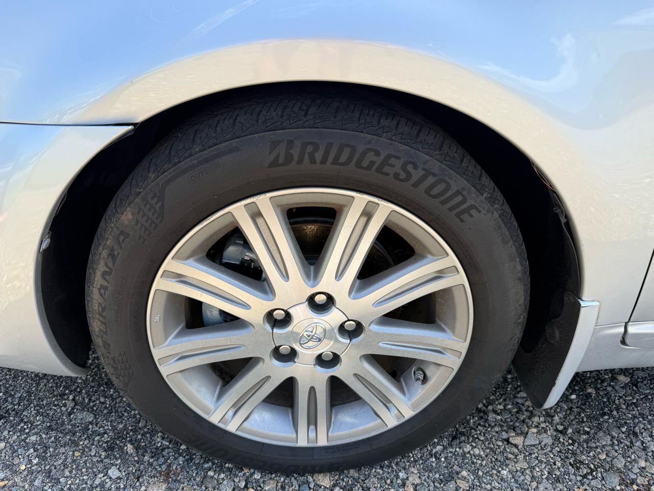Toyota Avalon XL 2010
