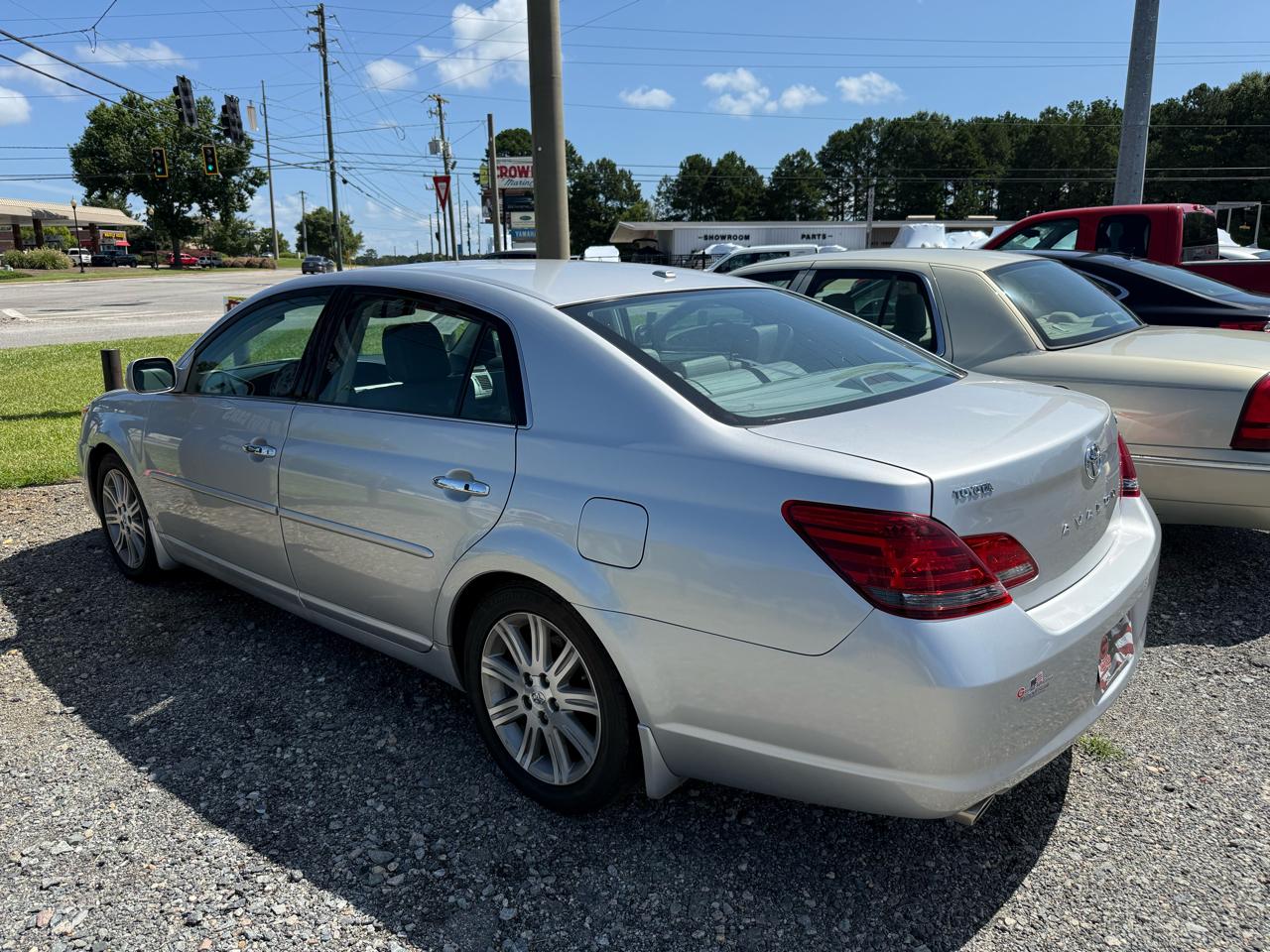 Toyota Avalon XL 2010