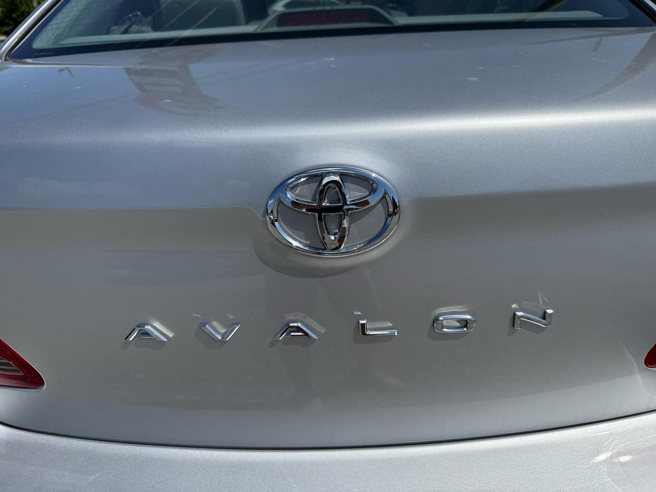 Toyota Avalon XL 2010