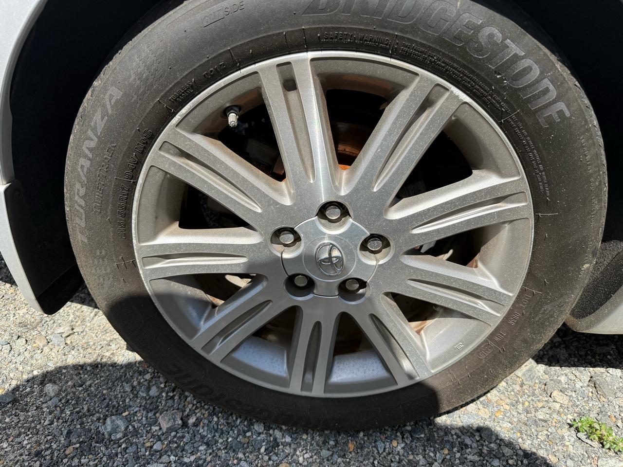Toyota Avalon XL 2010