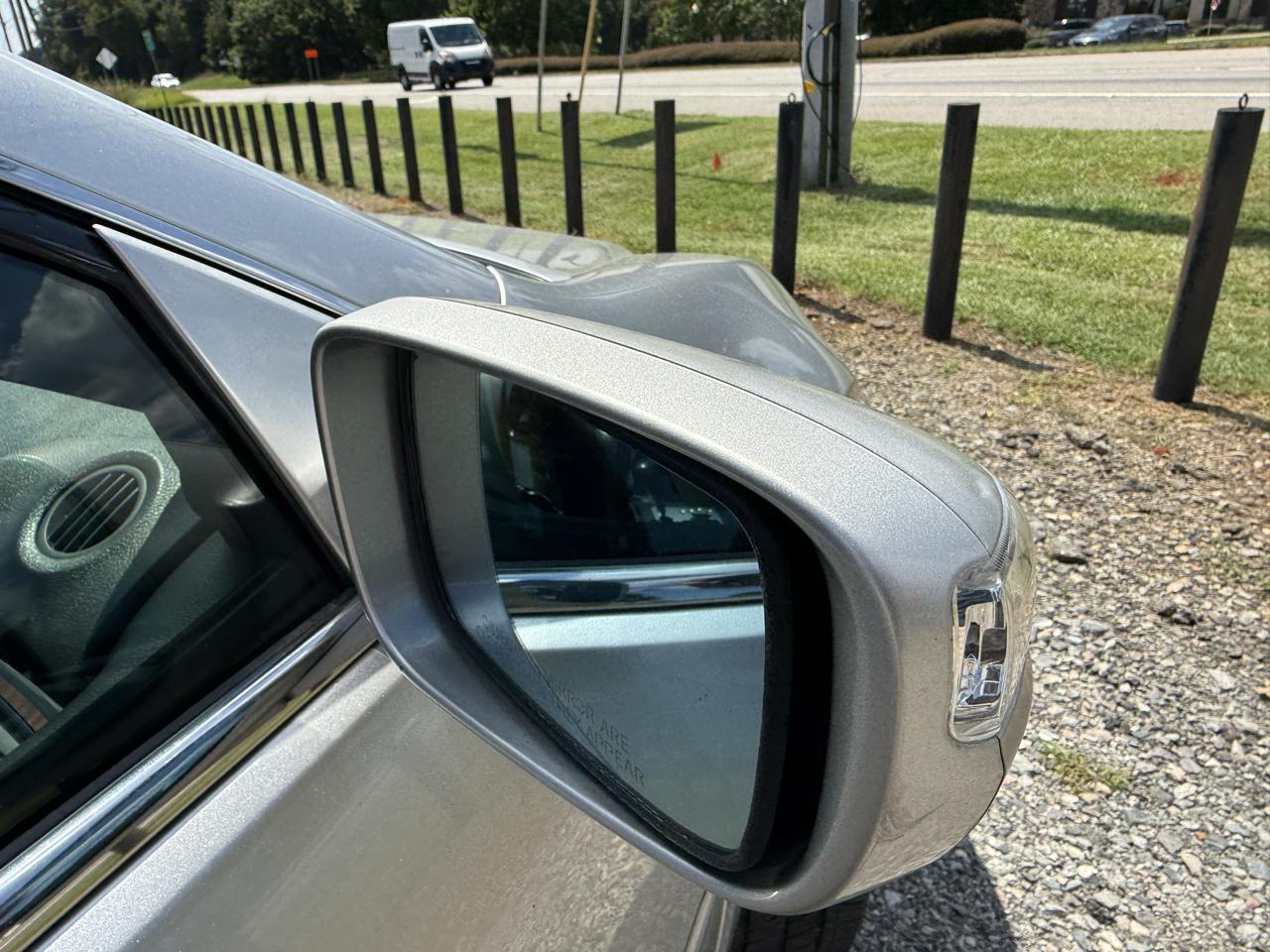 Acura RL 3.5RL with Navigation System 2005