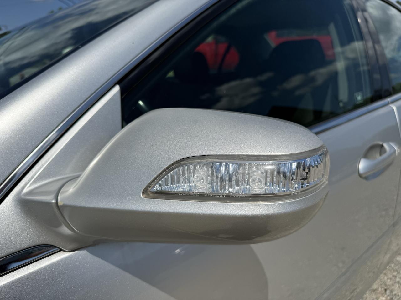 Acura RL 3.5RL with Navigation System 2005