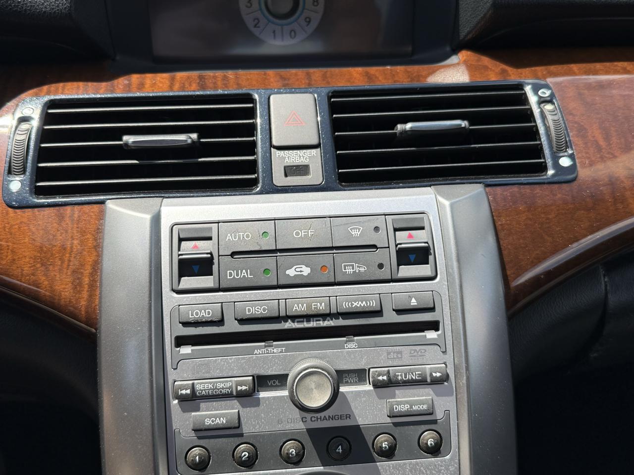 Acura RL 3.5RL with Navigation System 2005