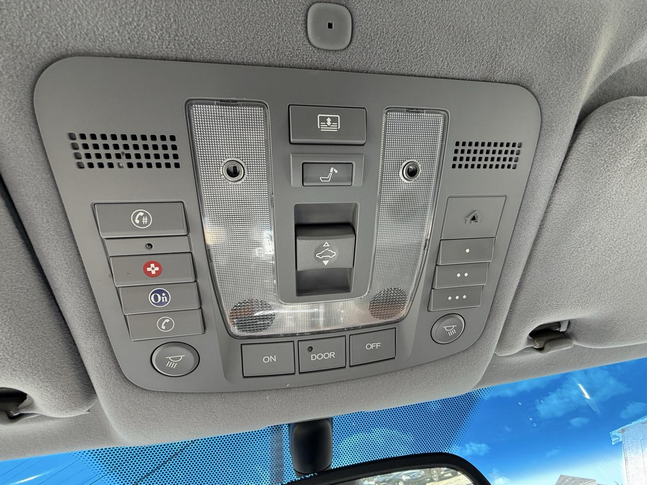 Acura RL 3.5RL with Navigation System 2005