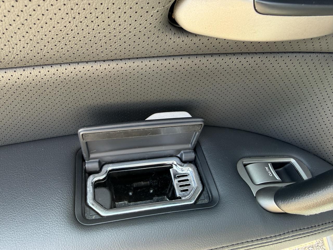 Acura RL 3.5RL with Navigation System 2005